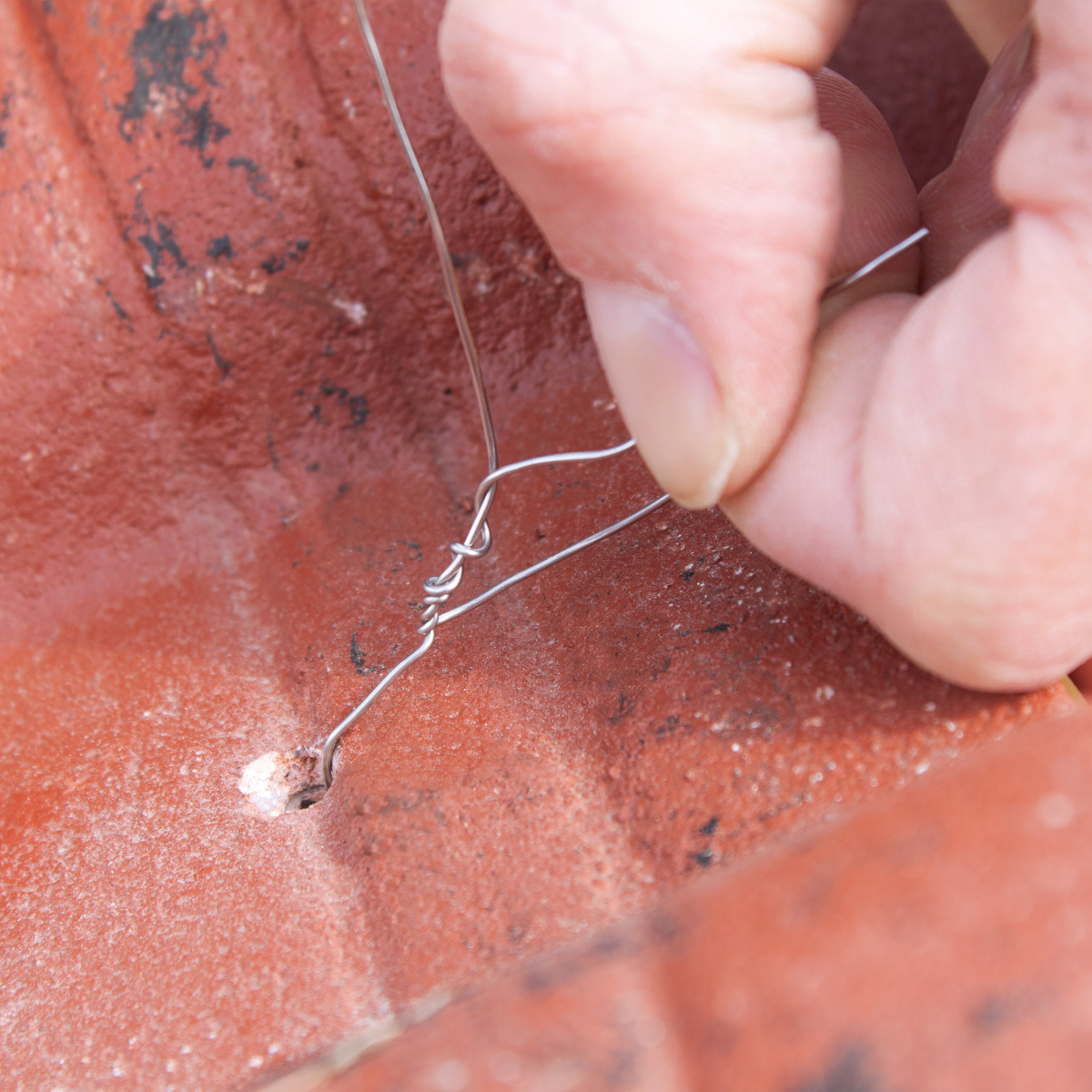 Montagedraht V2A zur Sicherung von geschnittenen Dachziegeln