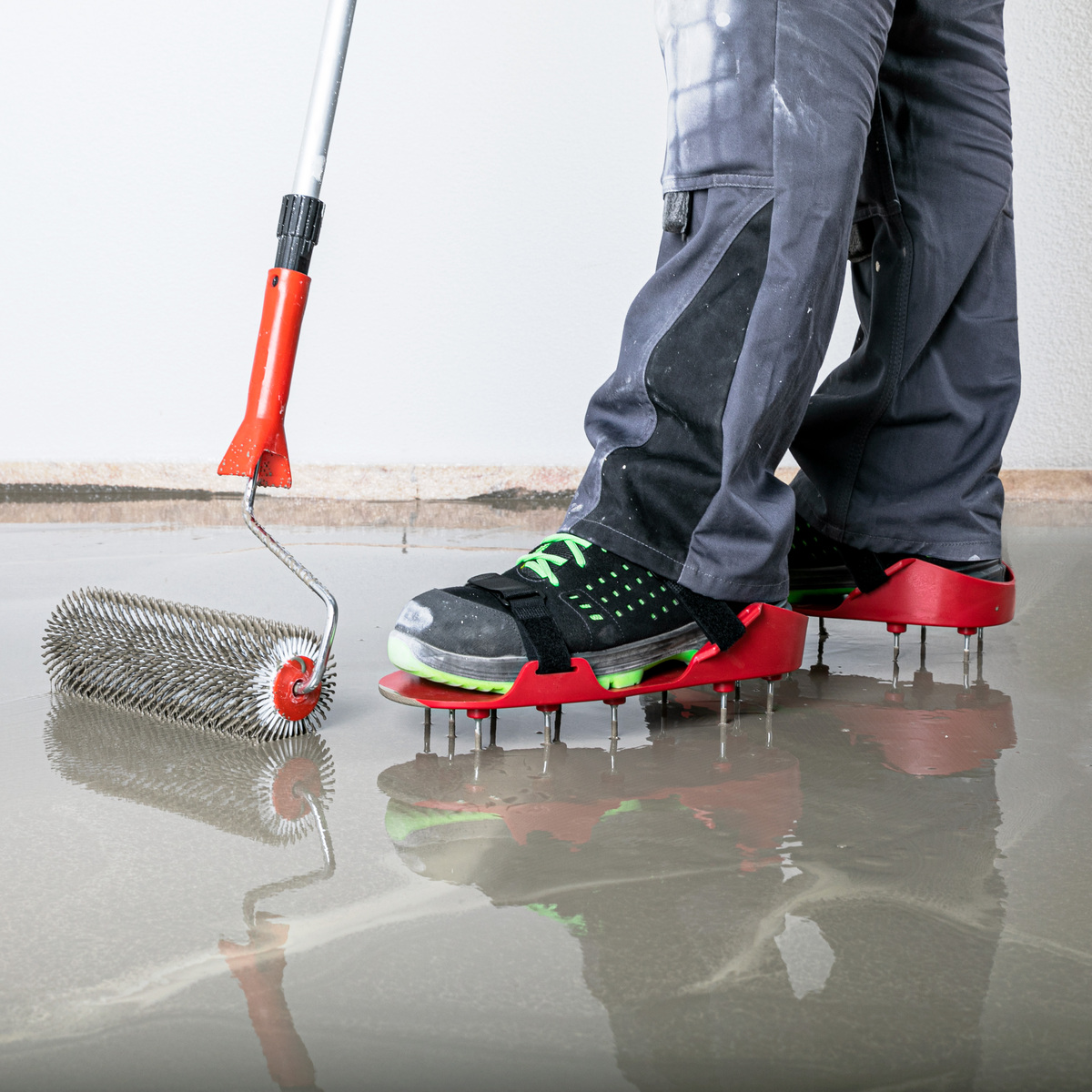 Stachel-Entlüftungswalze mit Bügel