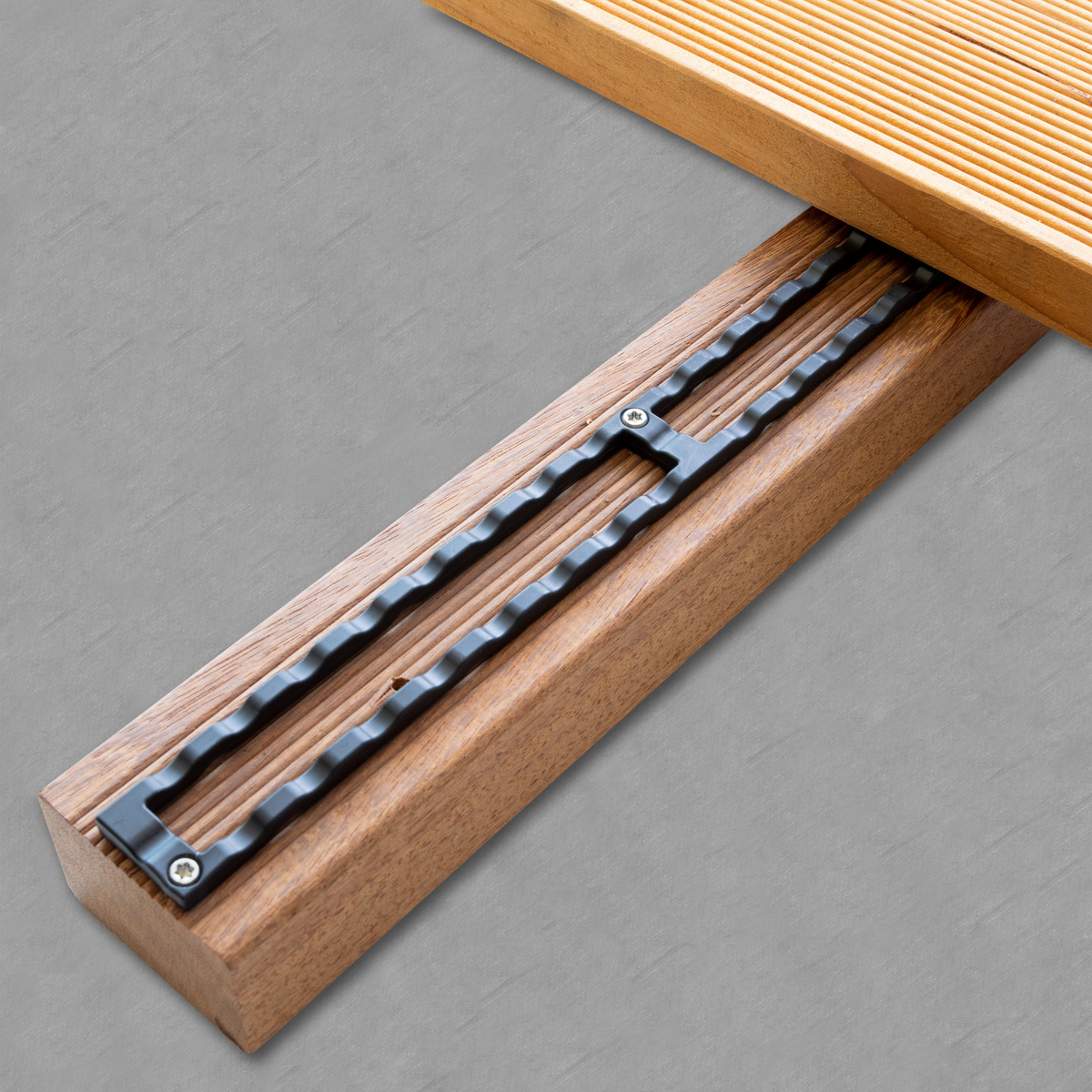 Terrassen-Distanzleiste