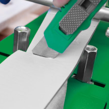 NAGELDICHTer zur Vormontage von Nageldichtungen